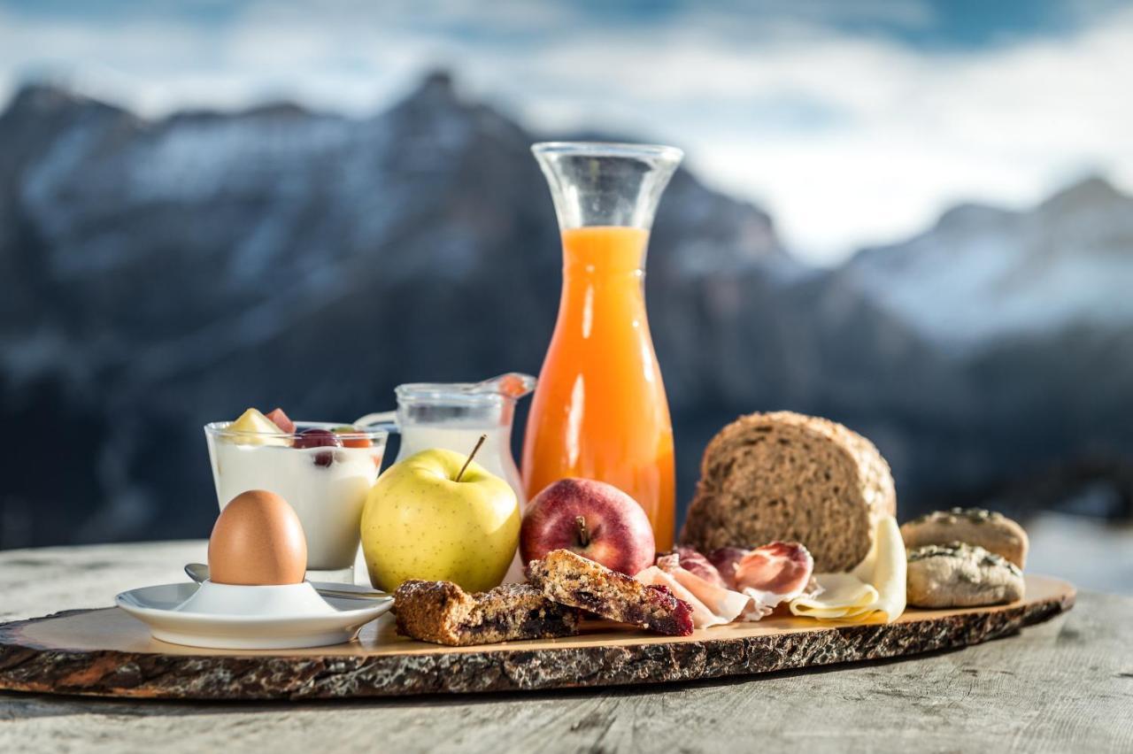 Rifugio Alpino Pralongia Villa Corvara In Badia Eksteriør bilde